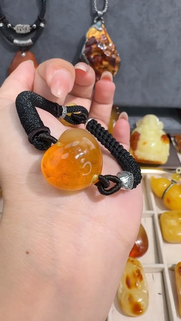 裸石琥珀未镶嵌M****~琥珀