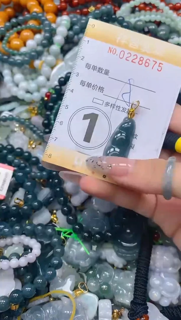 颈饰未镶嵌翡翠闪购0228675