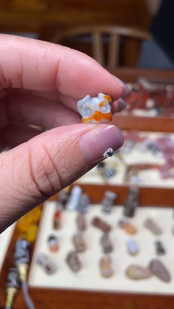 玛瑙/玉髓颈饰未镶嵌153大鹏鸟