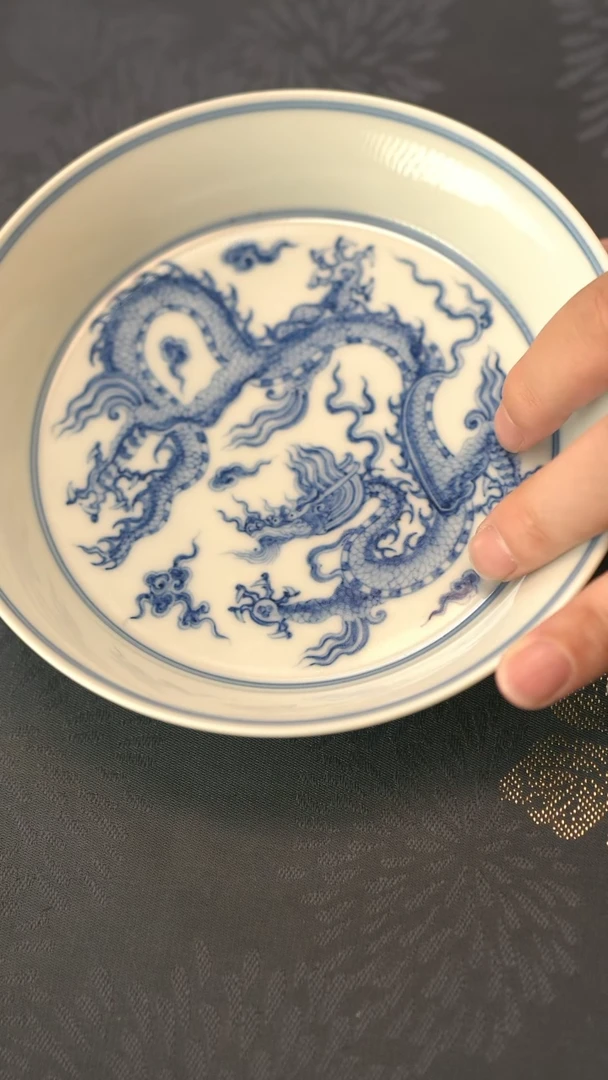 垂虹幕古青花云龙纹壶承