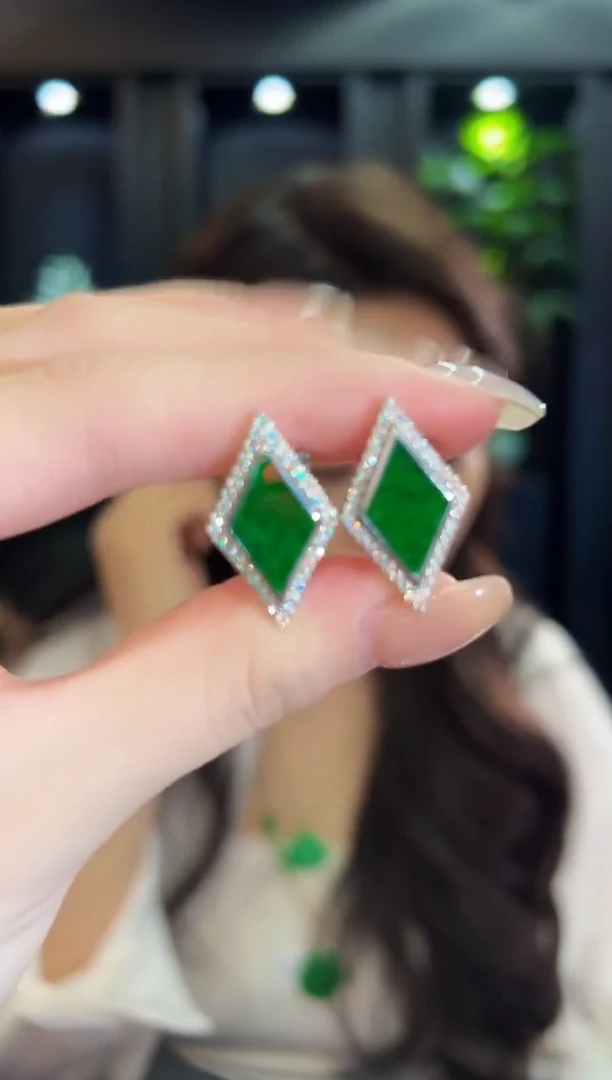 未镶嵌翡翠耳饰缅料A货/多样性发货/一件