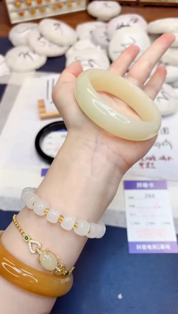 石英质玉手镯未镶嵌268-晴水-圈口57