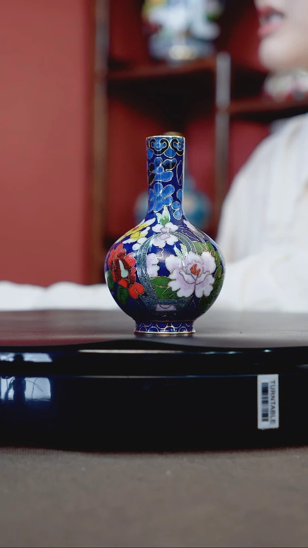 景泰蓝    万花天球瓶