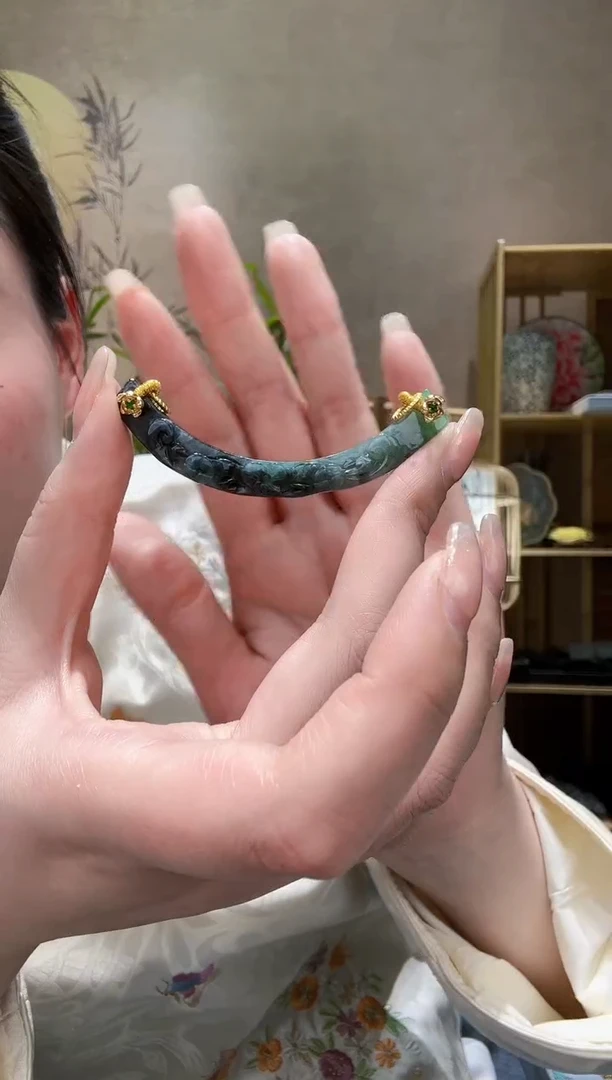 【闪购商品】翡翠颈饰未镶嵌吊坠