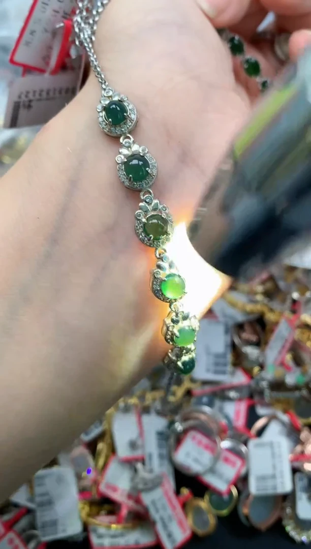 翡翠戒指银S925镶嵌天然缅甸翡翠