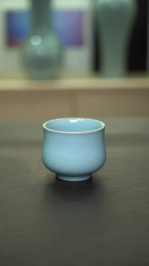 杯子瓷天青美人杯