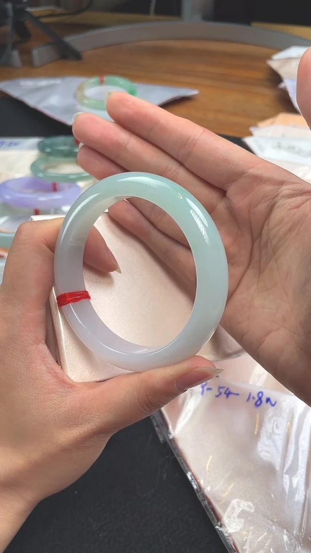 【闪购商品】翡翠手镯未镶嵌手镯MY3333