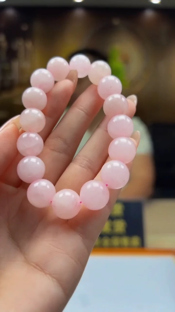 翡翠未镶嵌颈饰Y2025-4-29-19