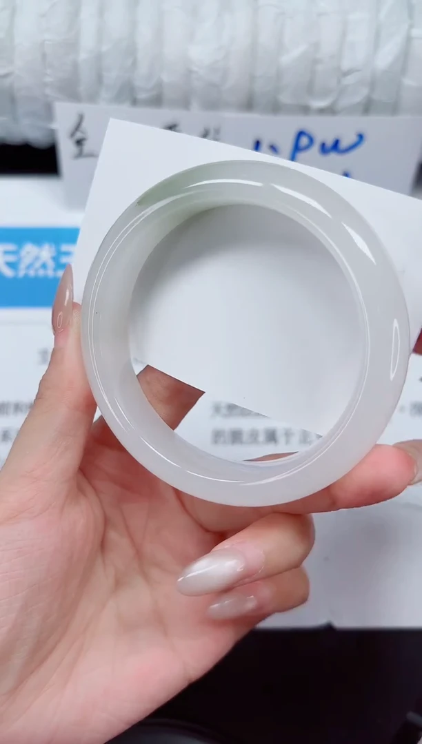 未镶嵌手镯石英质玉82-58