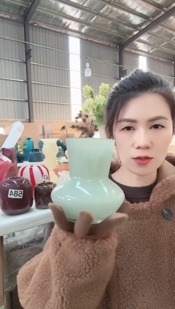 264直播玻璃花瓶
