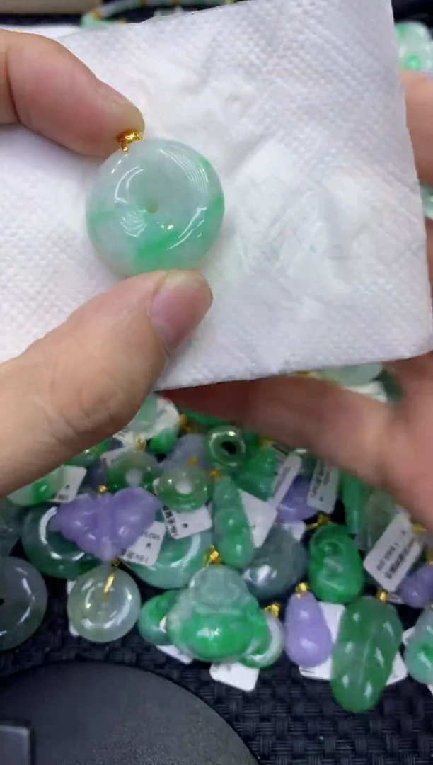 颈饰未镶嵌翡翠天然缅甸A货翡翠