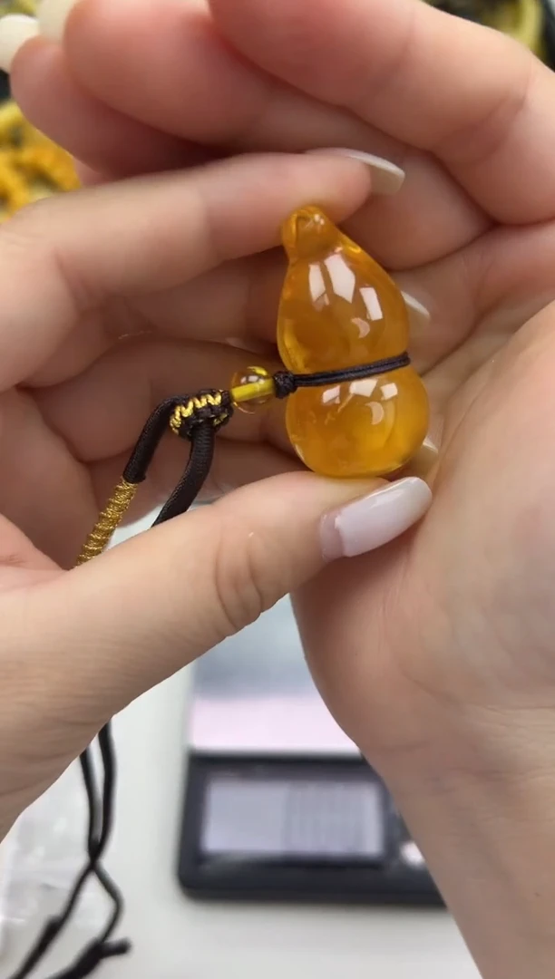 裸石蜜蜡未镶嵌琥珀蜜蜡吊坠