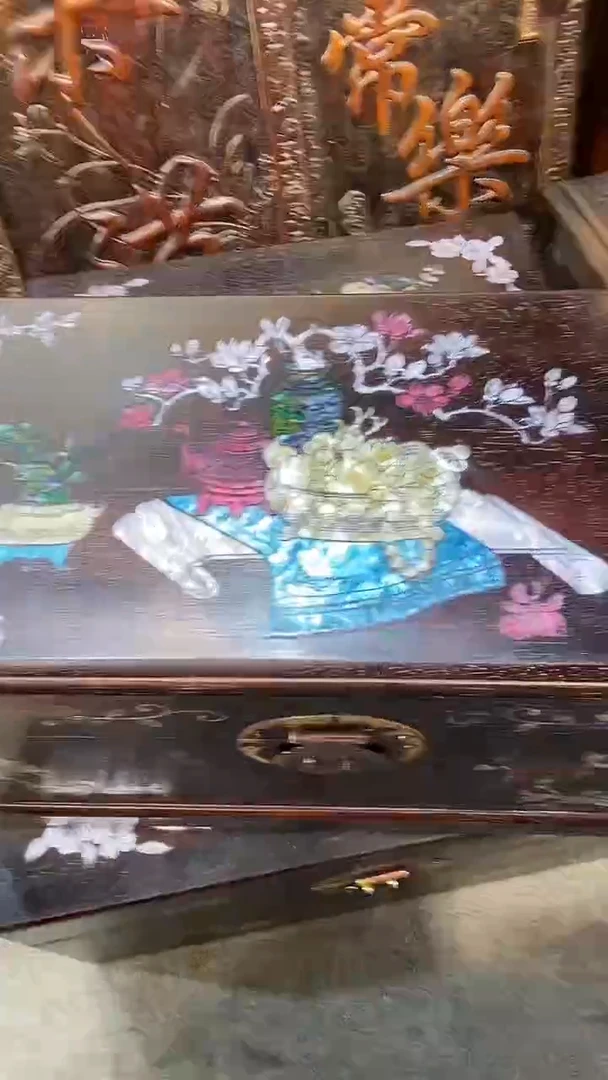 木木雕款夏***德大箱子一个