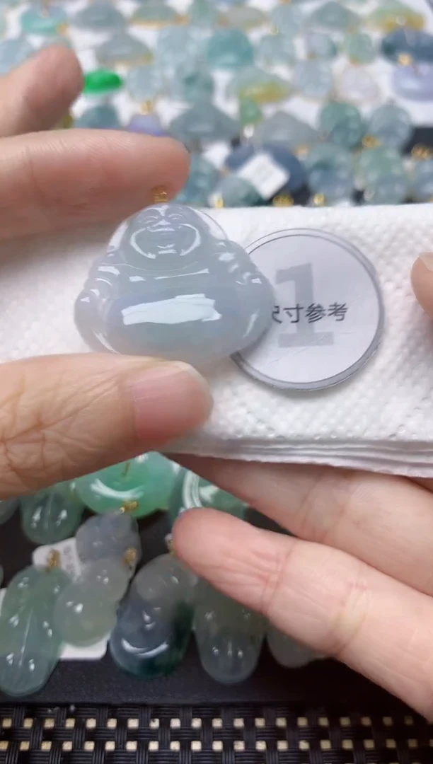 翡翠18K金镶嵌颈饰天然缅甸A货翡翠