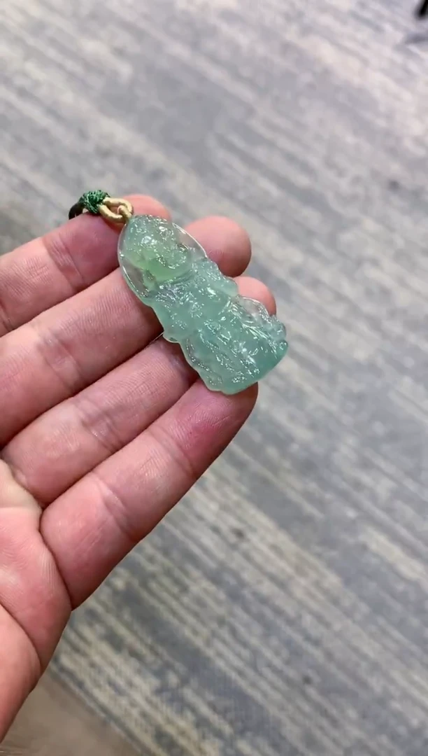 颈饰未镶嵌翡翠天然A货翡翠