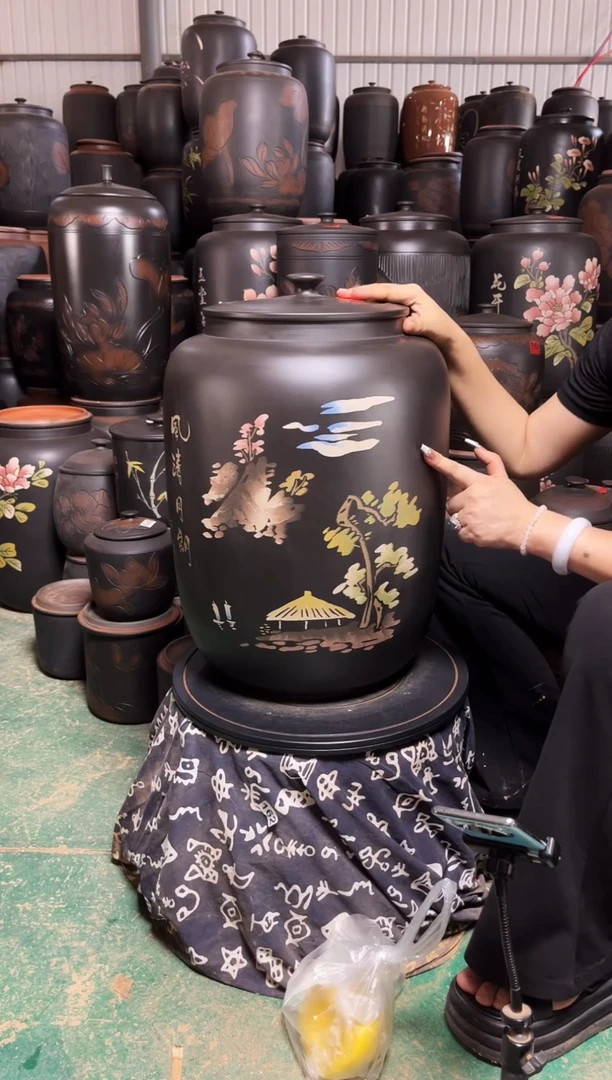 罐完品茶缸高51cm 彩填  156