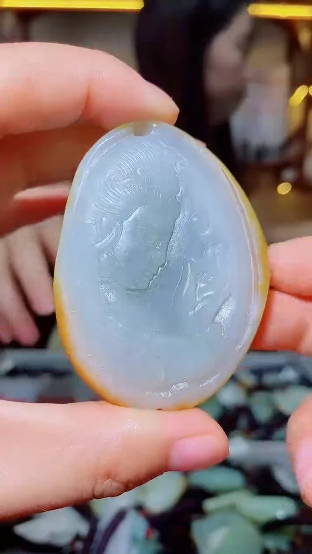 和田玉未镶嵌颈饰1