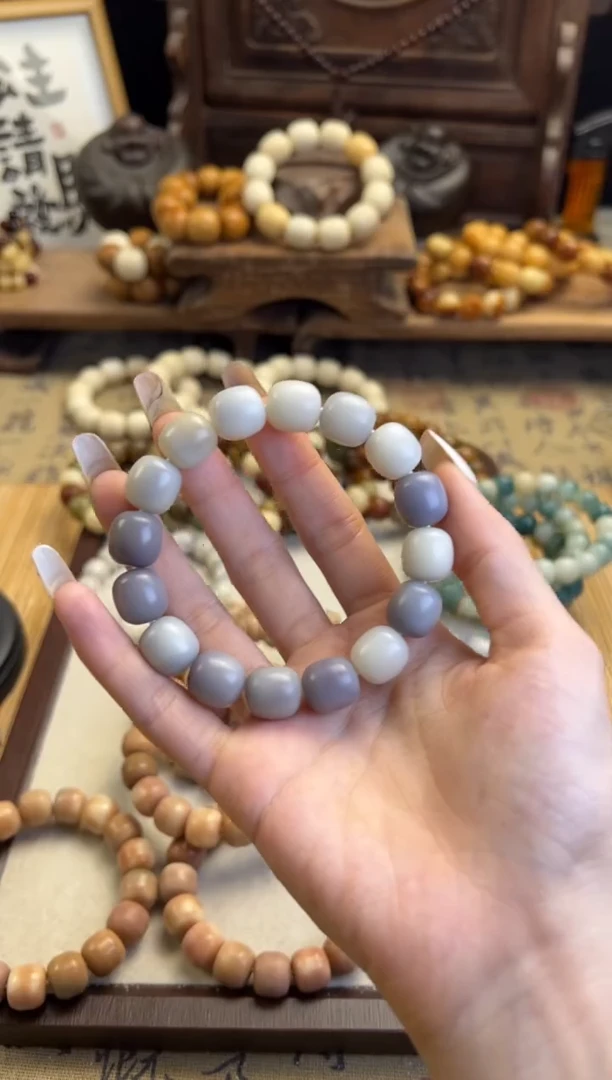 【闪购商品】菩提根/象牙果手串卡12奶紫枣珠手串011