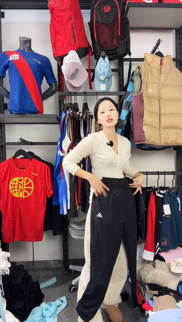 397闪购编码  阿迪运动卫衣裤以直播间过款为准 尺码.170