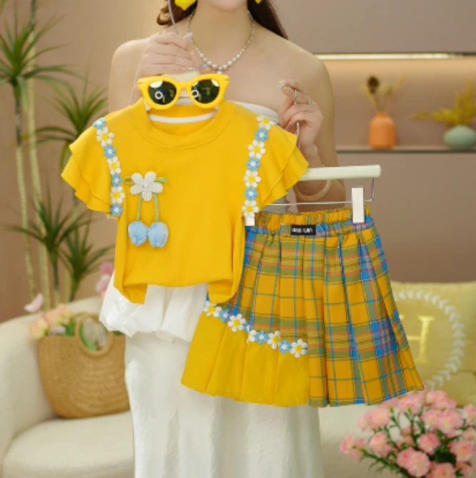 逗小铺【七尚】新款女童休闲夏季飞飞袖短袖韩版洋气短裙套装k043