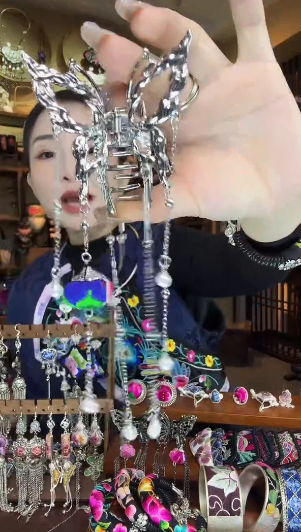 刺绣非遗刺绣民族风抓夹