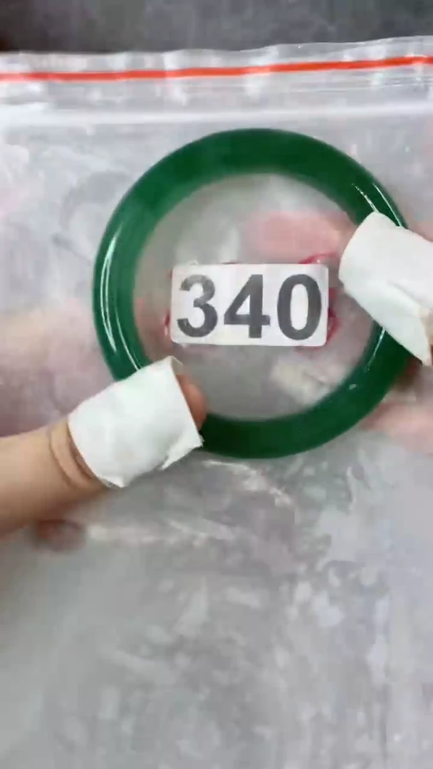 【闪购商品】石英质玉手镯未镶嵌5859+340