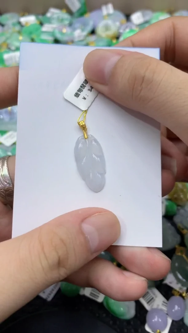 颈饰未镶嵌翡翠天然缅甸翡翠A货