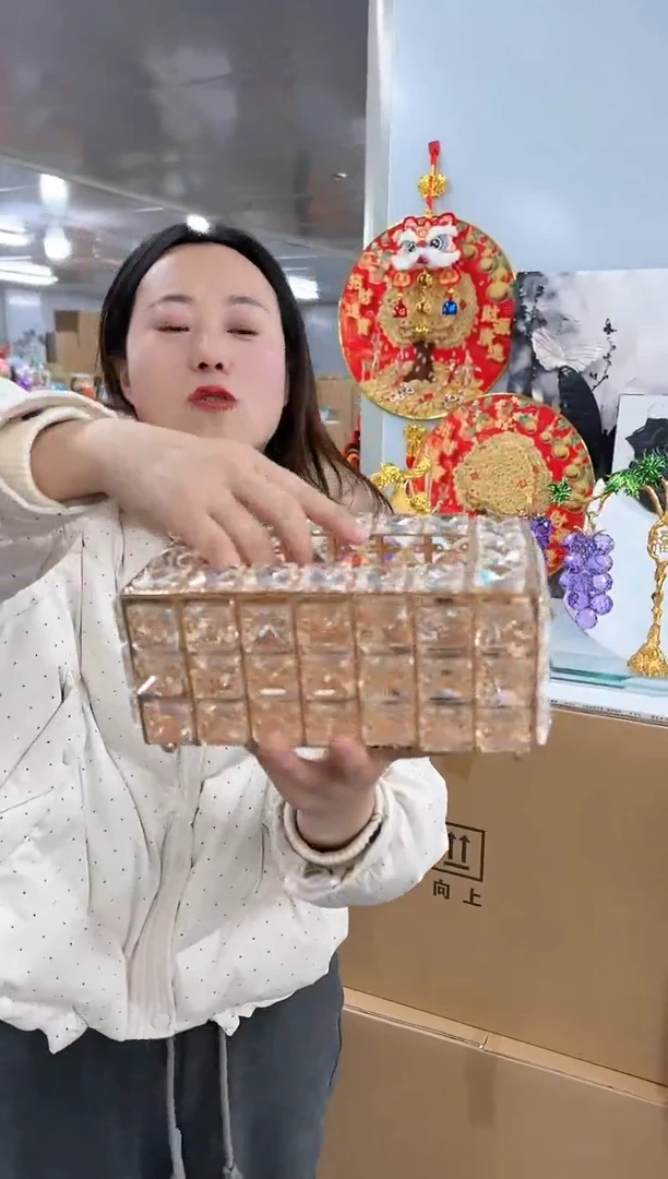 【闪购商品】玻璃金沃009912纸巾盒