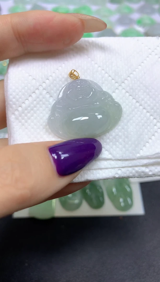 颈饰18K金镶嵌翡翠