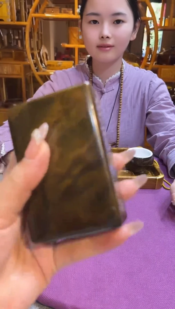 阴沉   木   烟盒