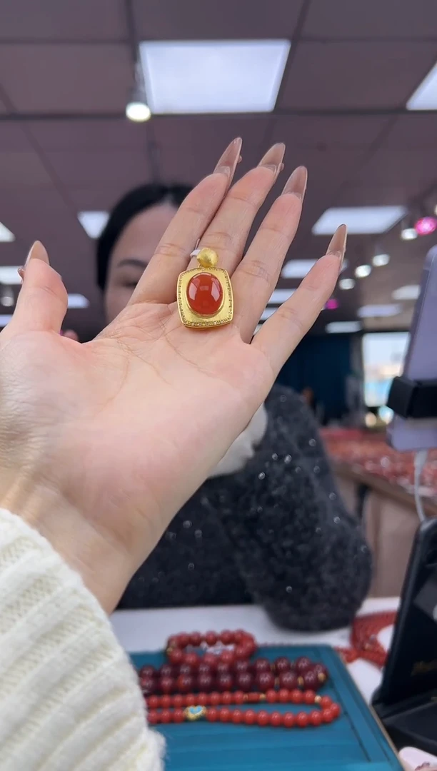 未镶嵌吊坠（不赠链）南红玛瑙1.5-（多样式发一）25101750488