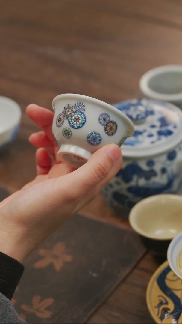 【闪购商品】艺林堂斗叠金彩皮球花小压手