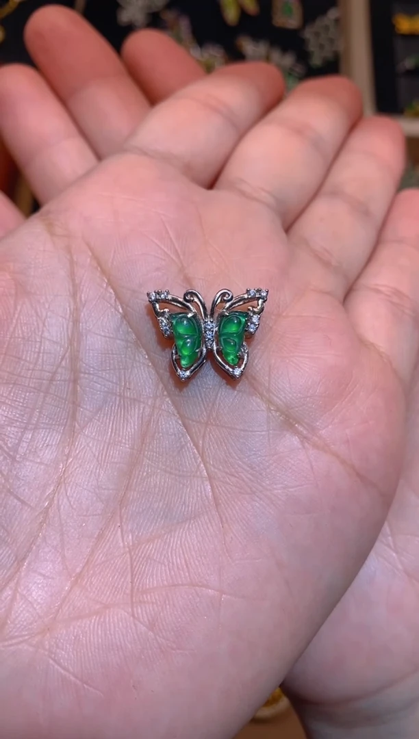 【闪购商品】翡翠颈饰银S925镶嵌蝴蝶