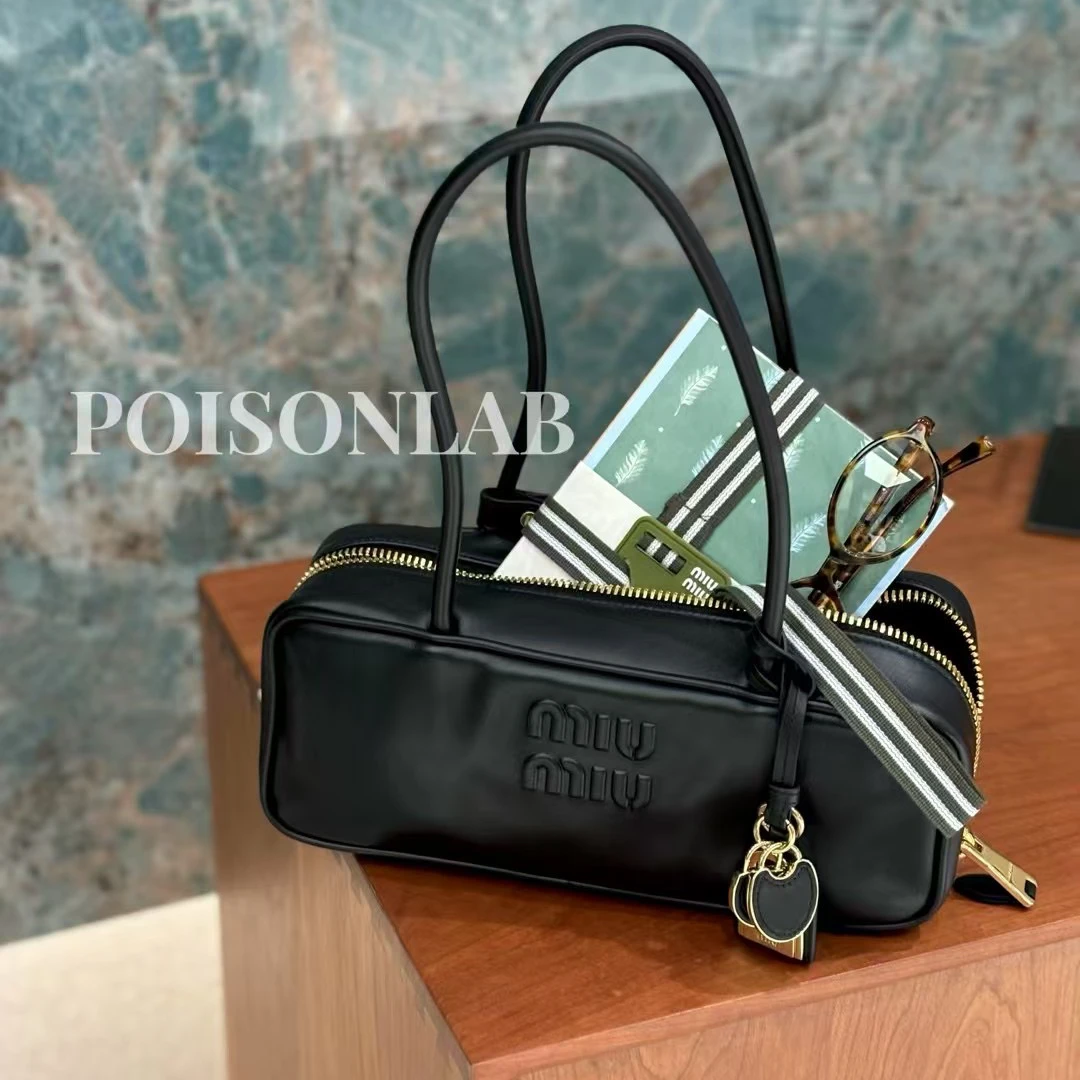 全新未使用 MIU MIU/缪缪 长柄法棍包 28200/PoisonLab