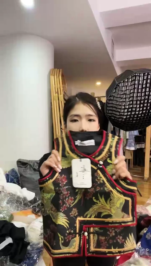 马甲小孩     110