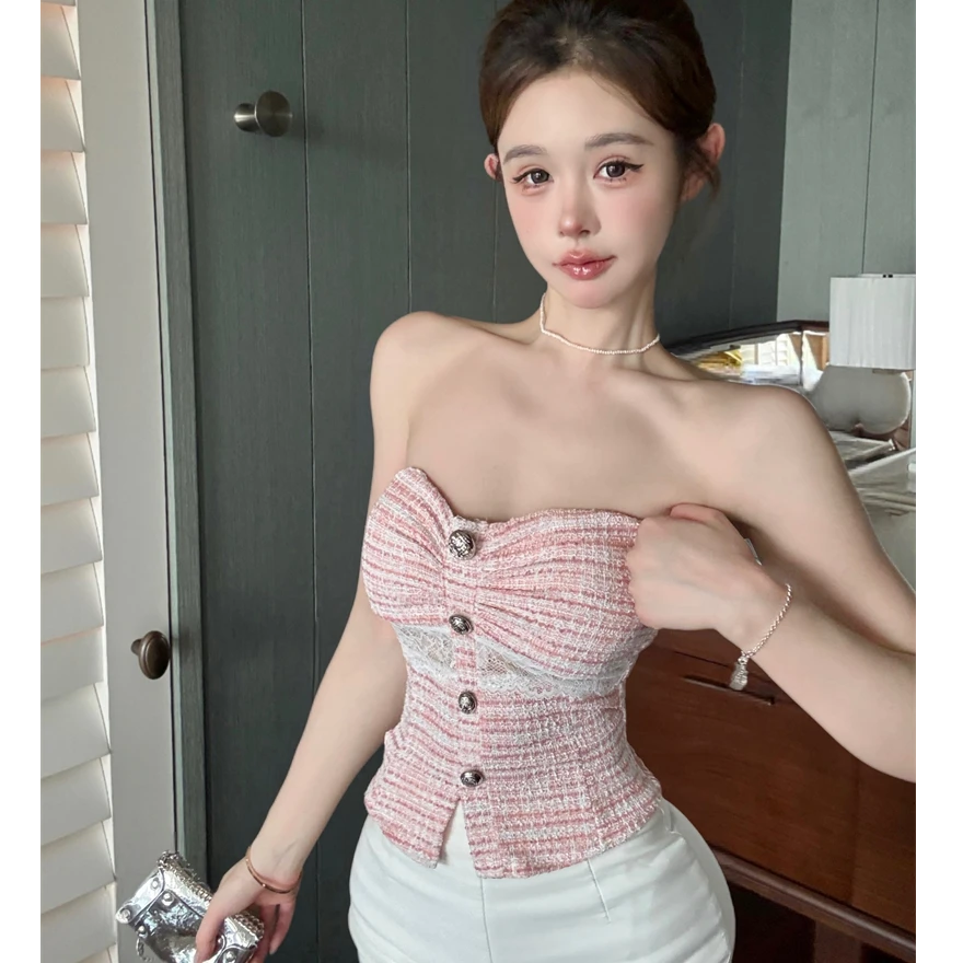 韩系性感辣妹穿搭蕾丝拼接抹胸背心外穿上衣带胸垫配显瘦短裤套装