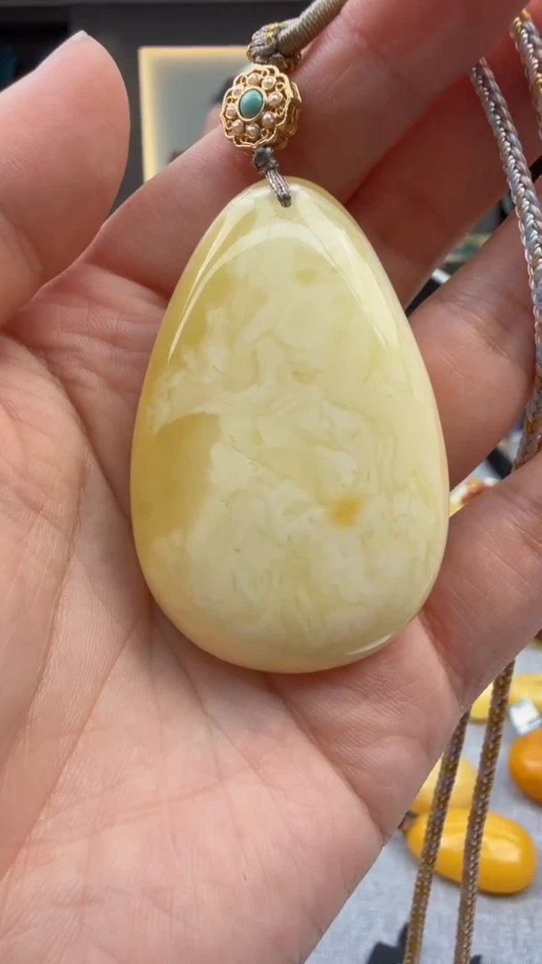 未镶嵌颈饰琥珀302秒拍号 假一罚三