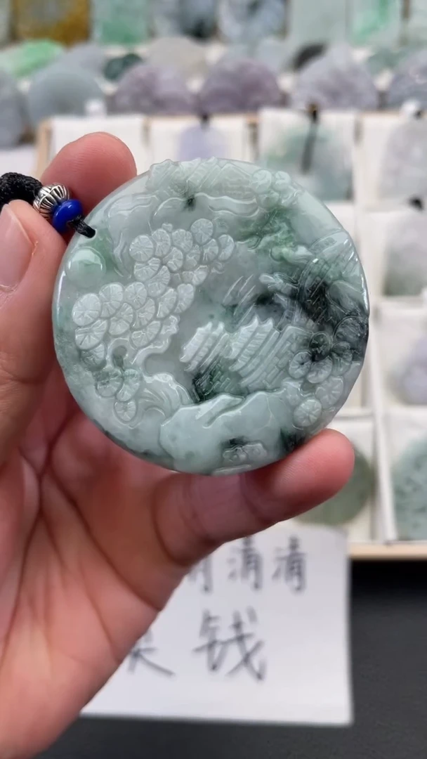 颈饰未镶嵌翡翠天然缅甸翡翠A货1