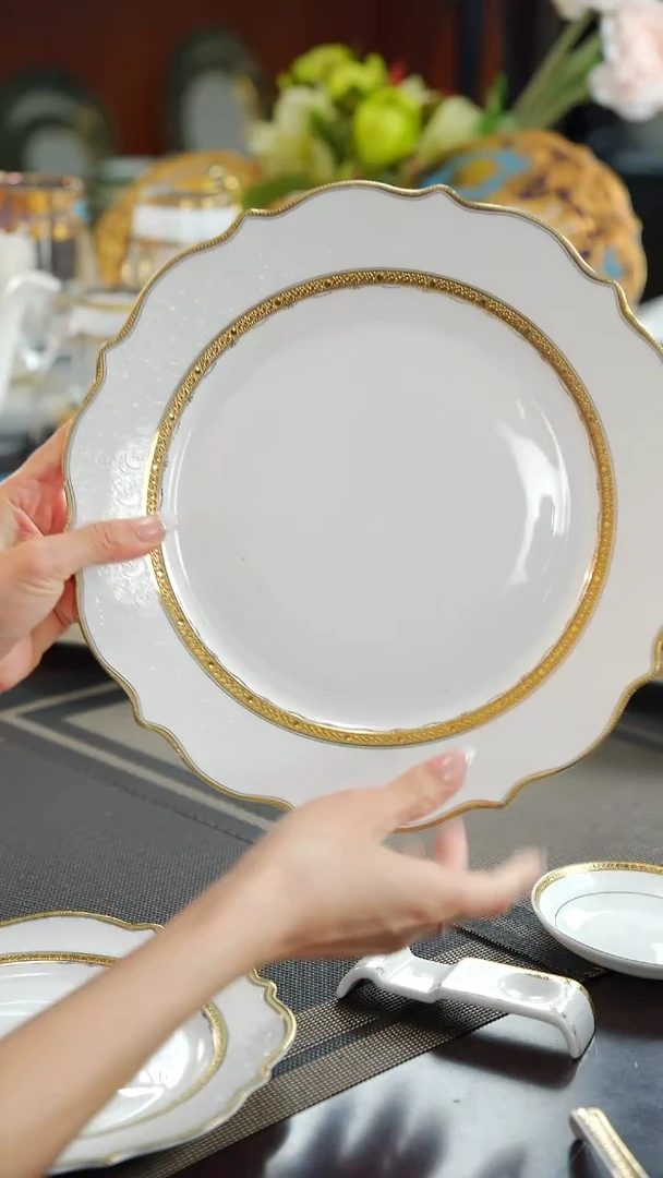 瓷片11英寸平盘  1个