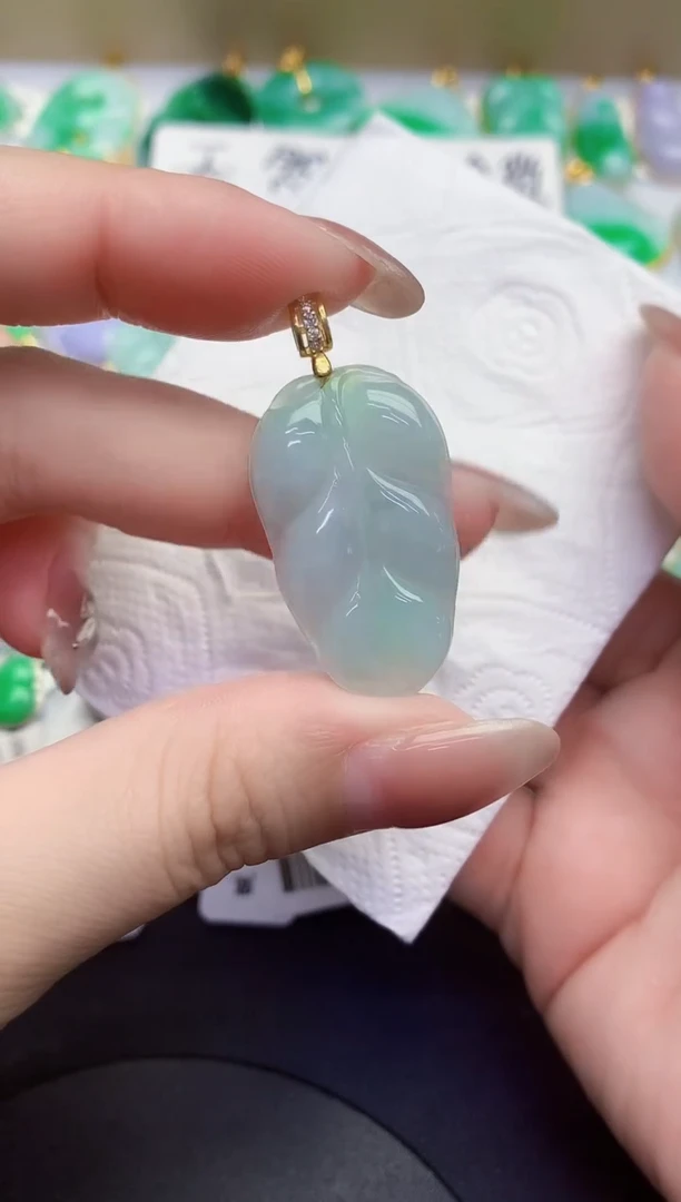 颈饰未镶嵌翡翠缅甸天然翡翠A货