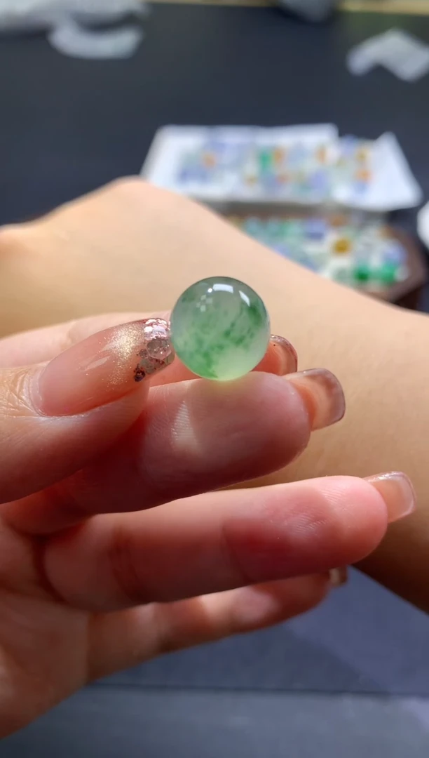 未镶嵌定制翡翠卡12mm