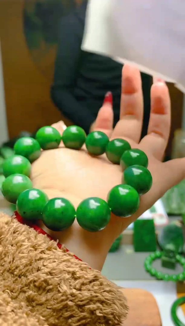 【闪购商品】和田玉（碧玉）手串未镶嵌1