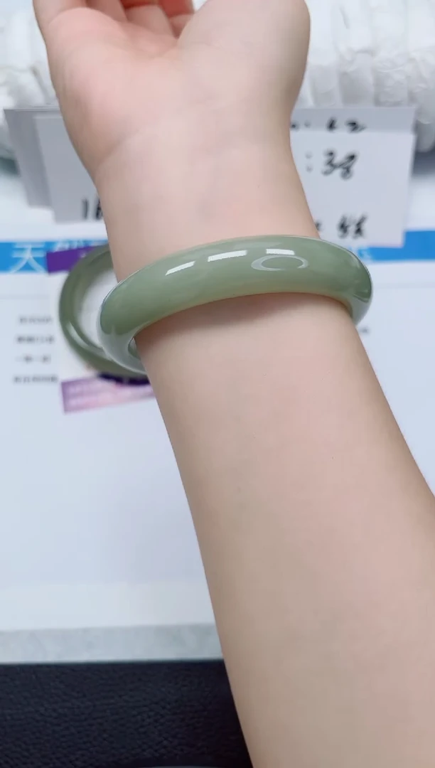 未镶嵌手镯石英质玉189-60/61