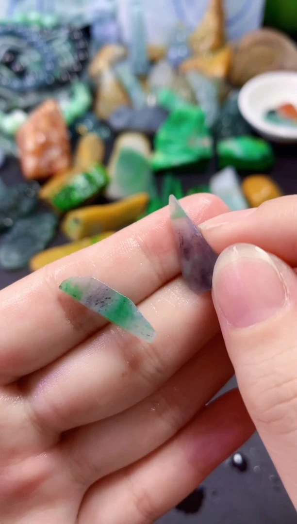 翡翠未镶嵌颈饰010天然翡翠