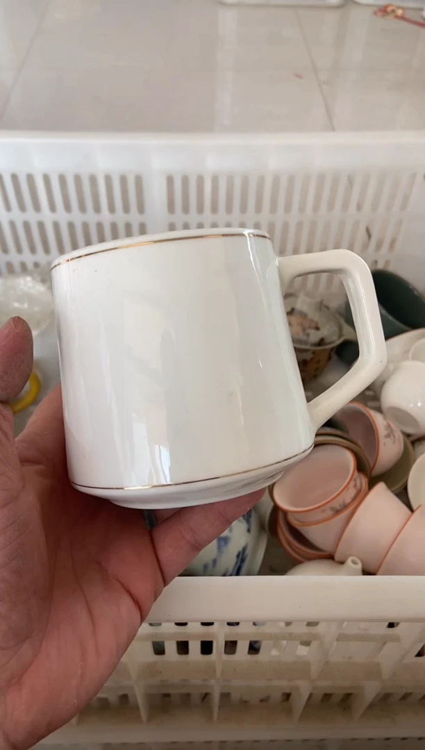 杯无运费险有瑕疵的摄影的产品有使用过的痕迹有点脏介意勿拍