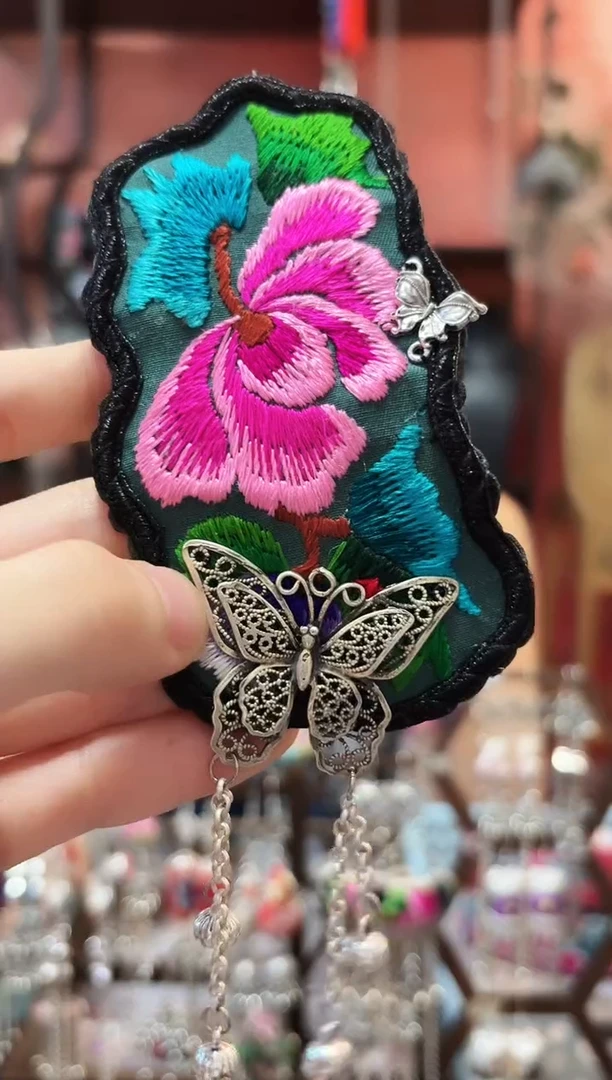 织绣云织谣民族风精美饰品 115