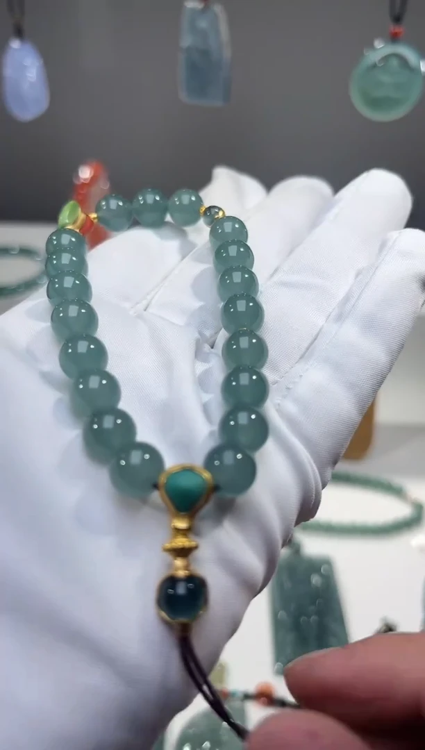 18K金镶嵌手链翡翠手串