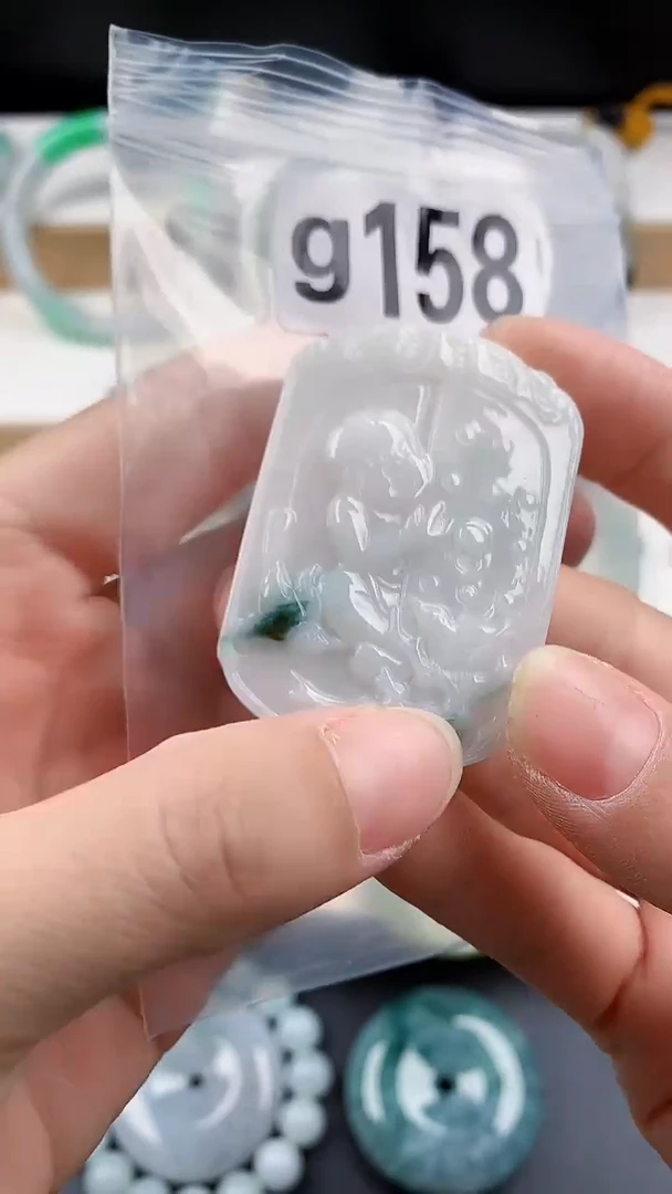 颈饰未镶嵌翡翠天然翡翠吊坠挂件