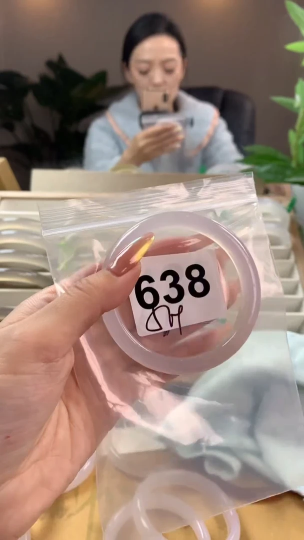 【闪购商品】玛瑙/玉髓手镯未镶嵌638