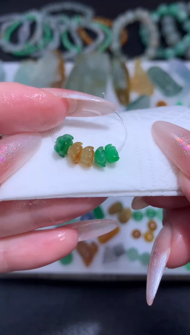 未镶嵌定制翡翠莲花珠
